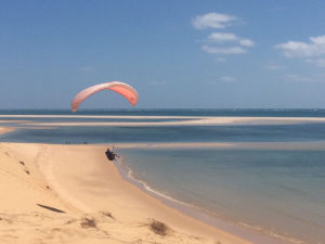 kululeku_Volunteer_Africa_Bazaruto_paraglyding