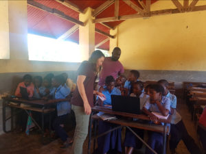 Freiwilligenarbeit_in_Afrika_kululeku_IT2