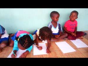 volunteer_Afrika_kululeku_social_work_abroad_kids_preschool