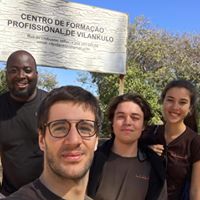 volunteers_Africa_Mozambique_Vilanculos_teaching_english_kululeku_adults2