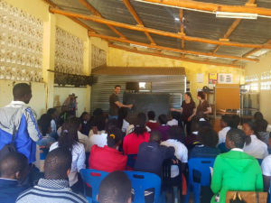 work_abroad_volunteer_Africa_Afrika_Vilankulo_teach2