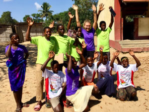 volunteer_Afrika_kululeku_social_work_abroad_kids_teaching_sports